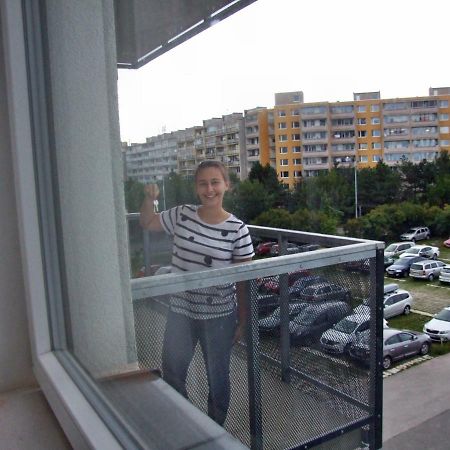 Triangl Appartement Praag Buitenkant foto