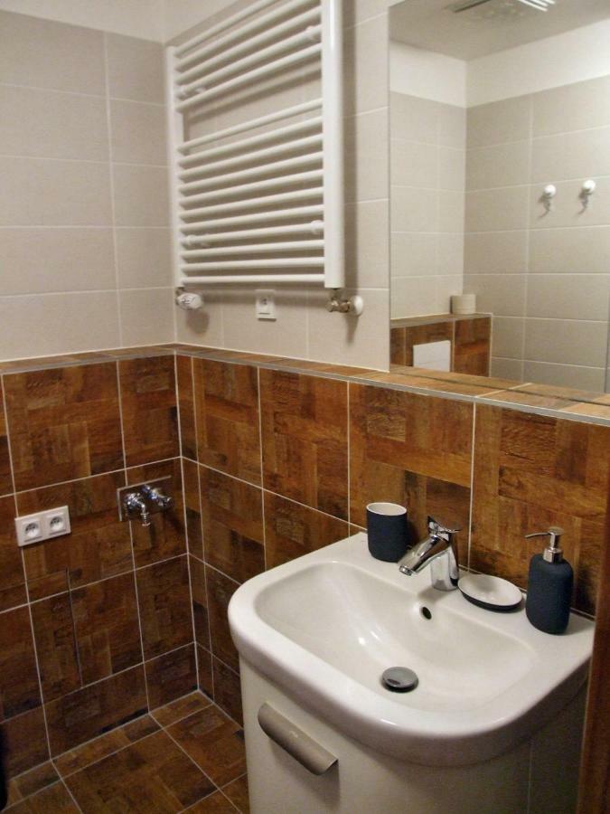 Triangl Appartement Praag Buitenkant foto