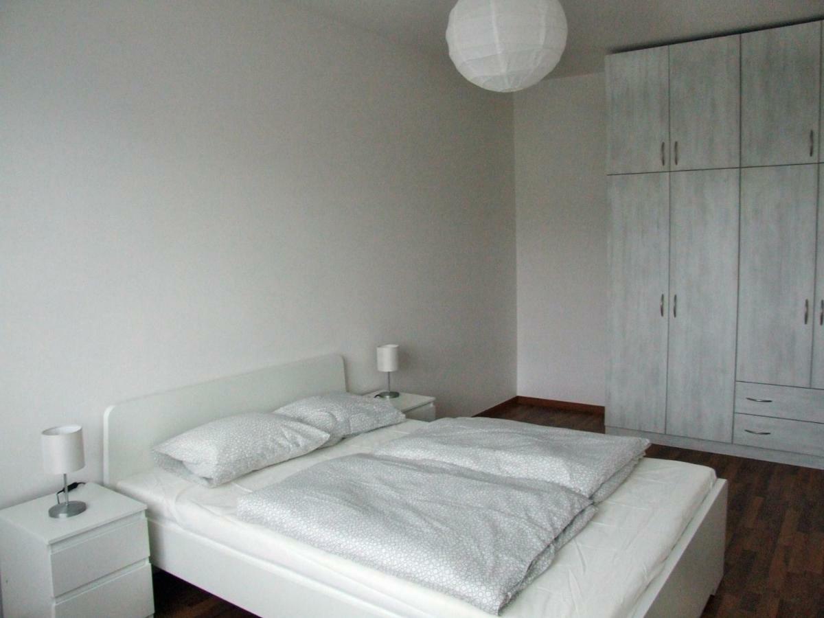 Triangl Appartement Praag Buitenkant foto