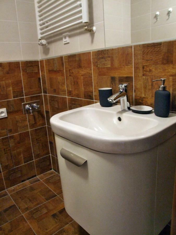 Triangl Appartement Praag Buitenkant foto